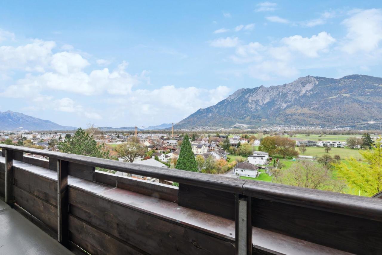 Sonniges Apartment Mit Traumhaftem Bergblick Buchs  Exteriör bild